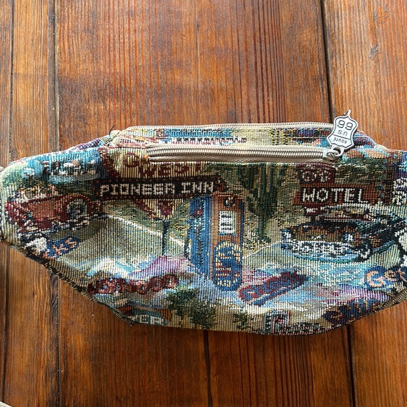Vintage pioneer express route us 66 tapestry Fanny pack with 6 zipper pockets - Picture 8 of 8